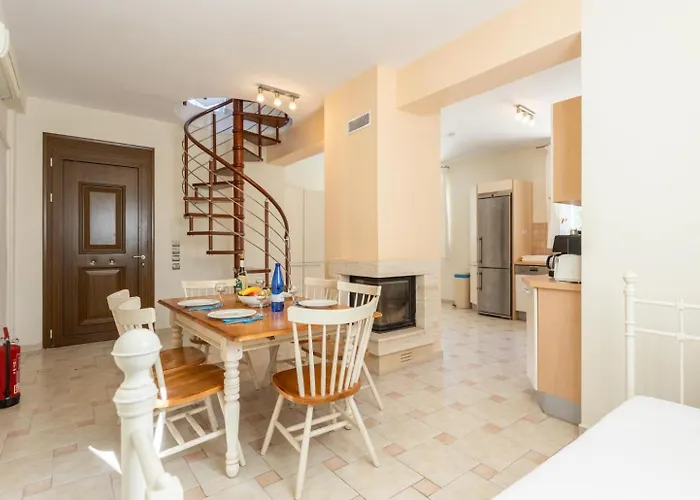 Fedra Villa *